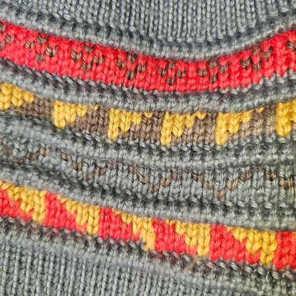 Winter Knit Hat Men Women Ear Covers Tassles Lined in Fuzzy Material Warm Cozy - Picture 3 of 6